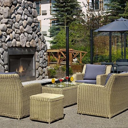 Coast Canmore Hotel & Conference Centre Restaurant bilde