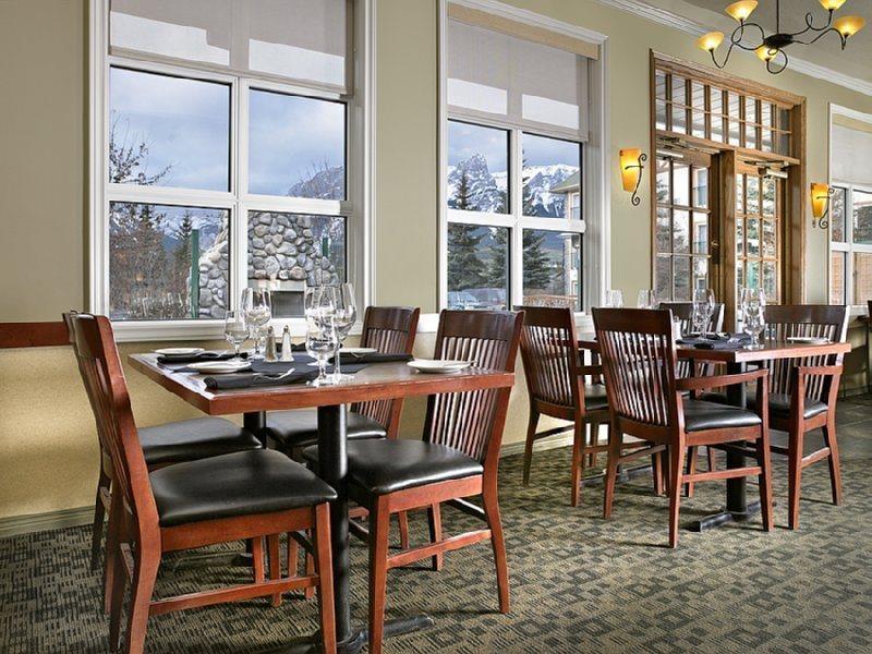 Coast Canmore Hotel & Conference Centre Restaurant bilde