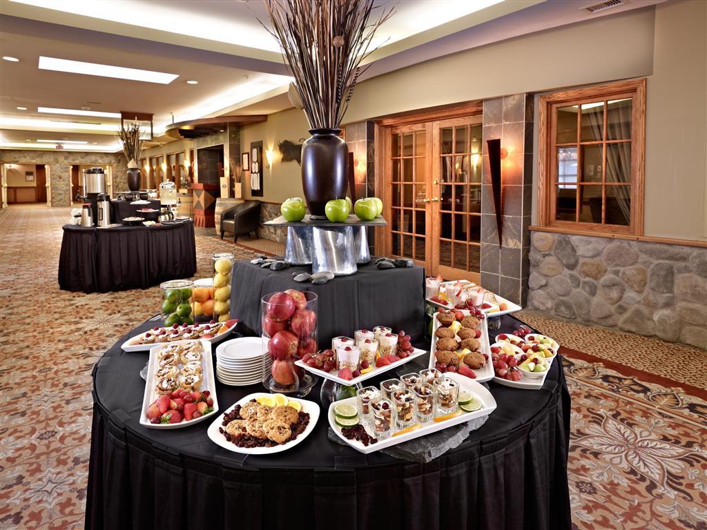 Coast Canmore Hotel & Conference Centre Restaurant bilde